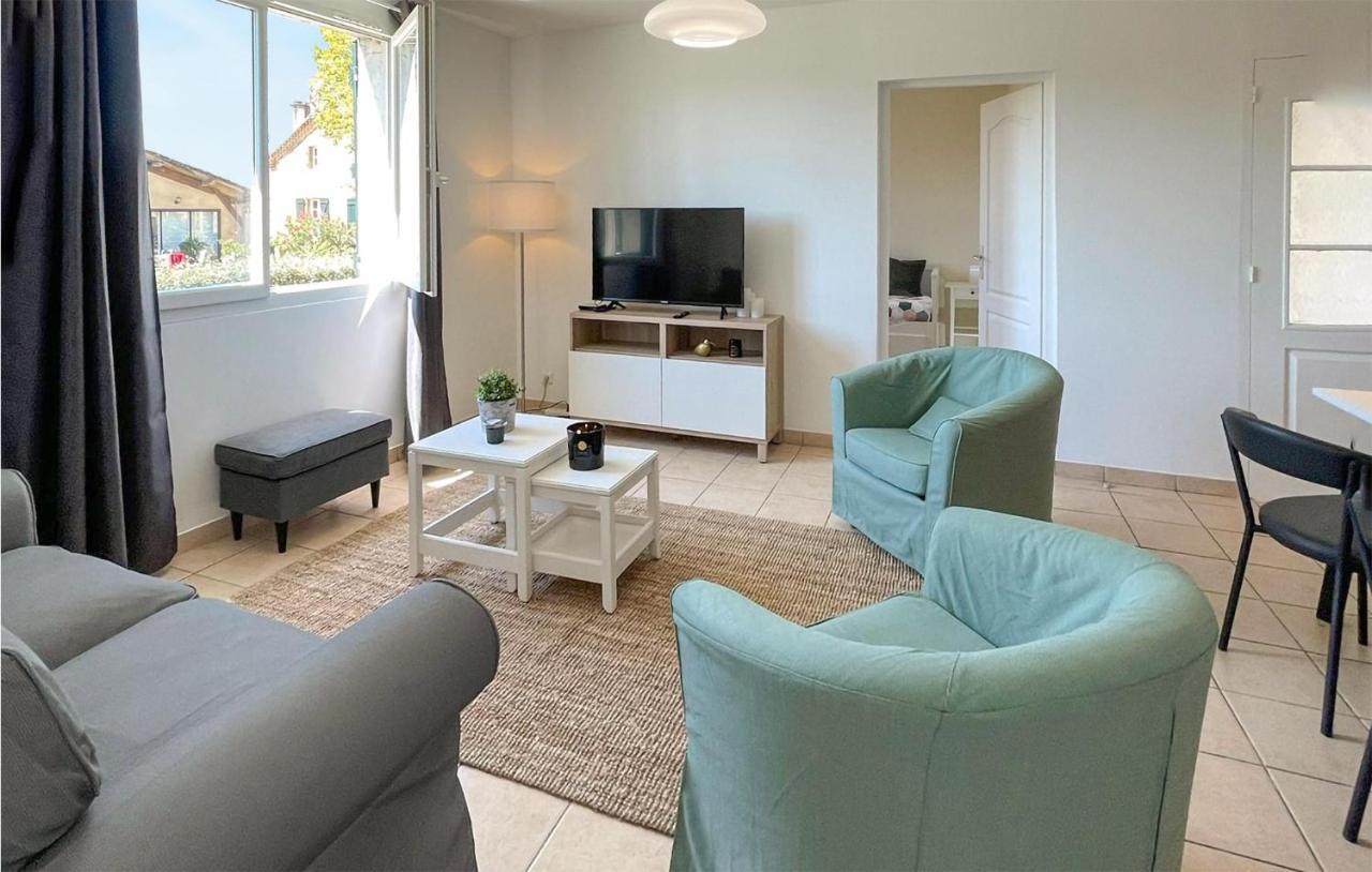 3 Bedroom Lovely Apartment In Mauleon Darmagnac Exterior photo